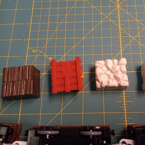 BoCo and (3) Narrow guage slate trucks - Picture 5 of 10